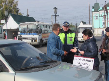 Грязинская молодежь стала участницей акции «Белая трость»